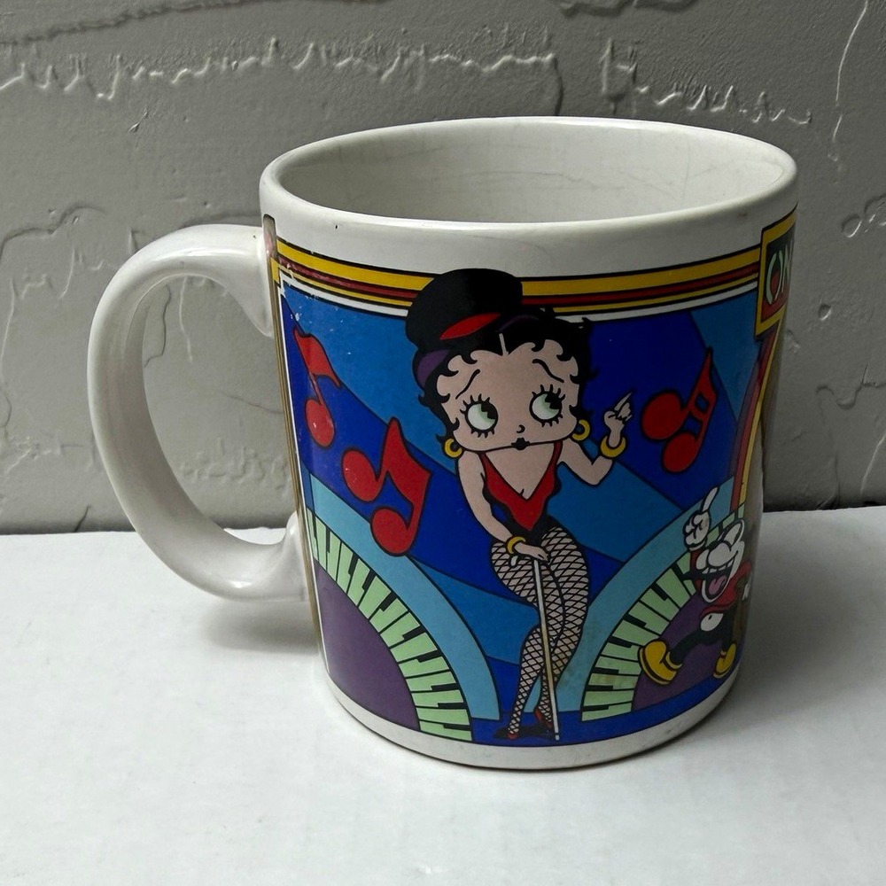 Betty Boop "On The Air" Painted Ceramic Coffee Mug w/ Handle 1995 4"